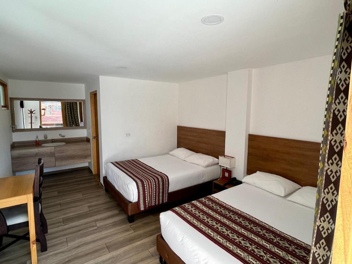 Hotel El Geranio Otavalo Bagian luar foto